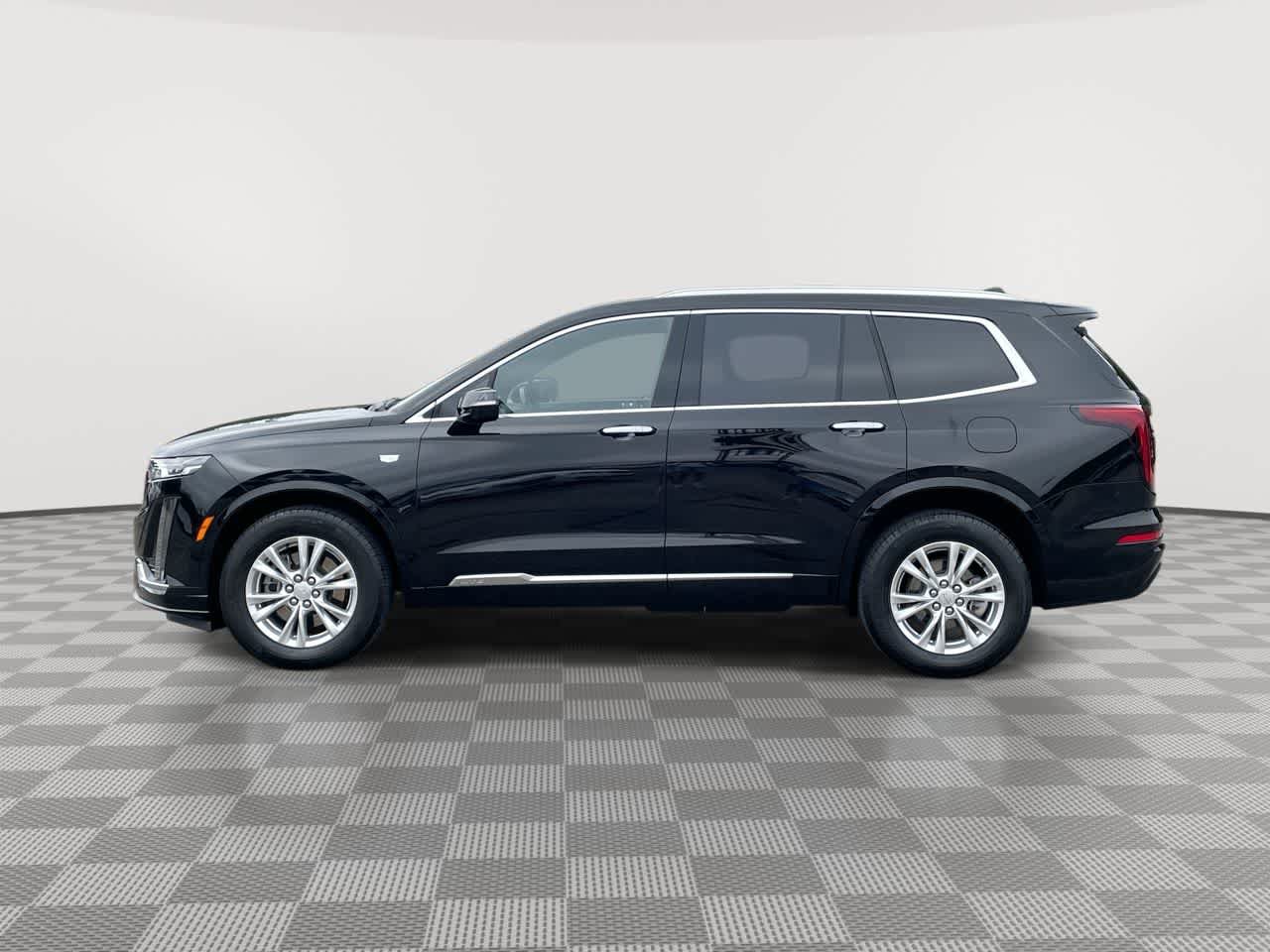 Certified 2024 Cadillac XT6 Luxury AWD/4WD image 5