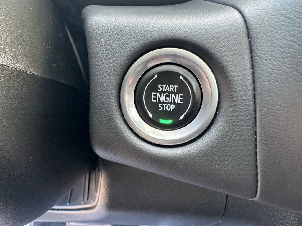 Used 2023 Chevrolet Tahoe Z71 w/ Luxury Package image 31