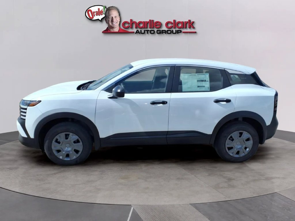 New 2027 Nissan Kicks S FWD image 2