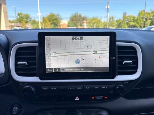 Used 2025 Hyundai Venue Limited FWD image 19