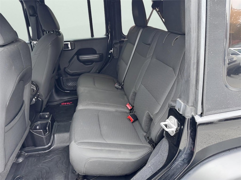 Used 2018 Jeep Wrangler Unlimited Sport S image 11