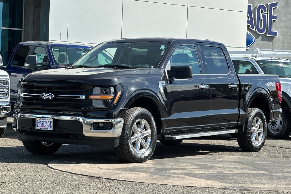 Used 2025 Ford F150 XLT w/ Equipment Group 301A Standard AWD/4WD image 8