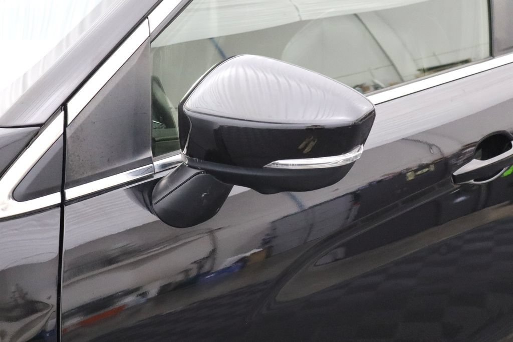 Used 2019 Mitsubishi Eclipse Cross SEL AWD/4WD image 12
