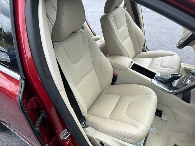 Used 2016 Volvo XC60 T5 Premier AWD/4WD image 24
