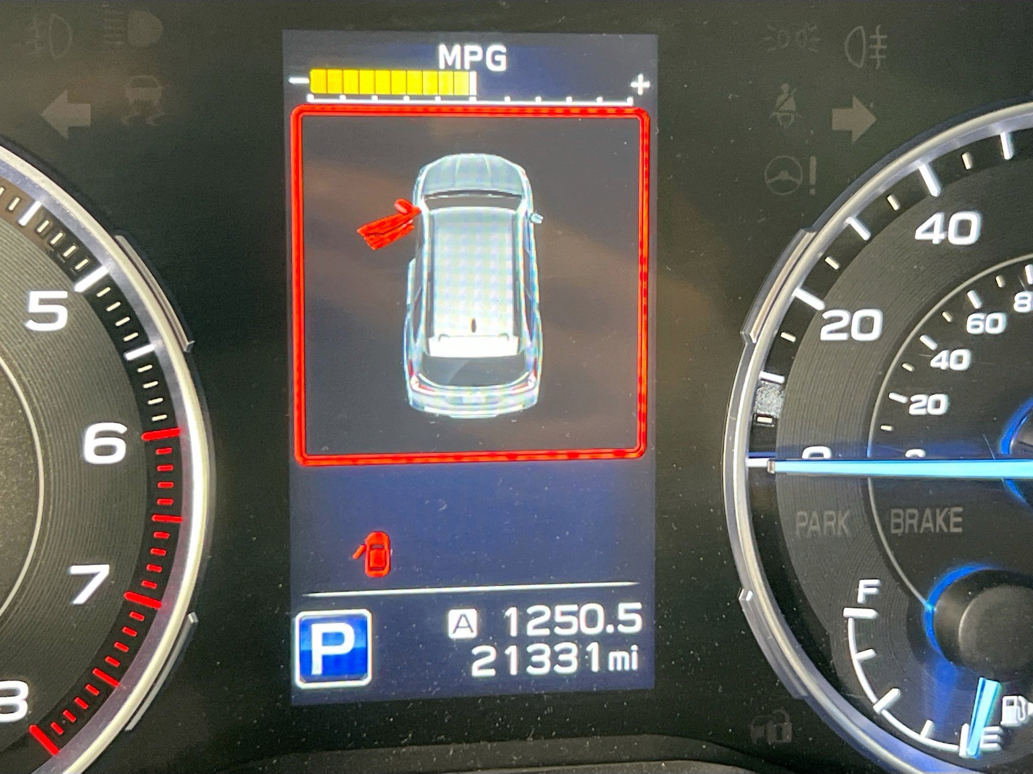 Used 2022 Subaru Ascent Limited w/ Technology Package image 12