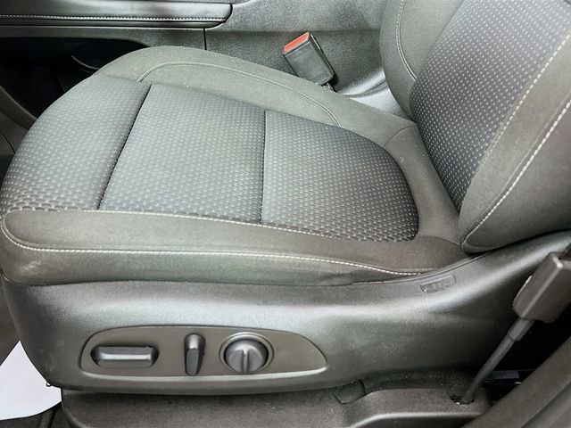 Used 2021 GMC Acadia SLE w/ Driver Convenience Package image 20