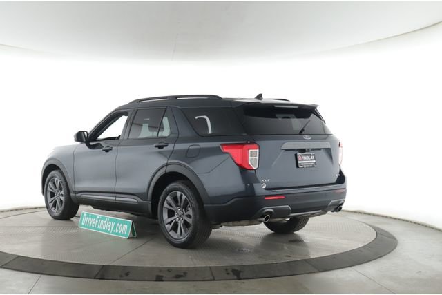 Used 2023 Ford Explorer XLT w/ Equipment Group 202A AWD/4WD image 8