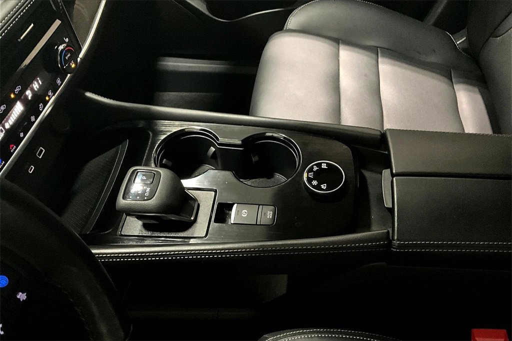 Used 2023 Nissan Rogue SL w/ SL Premium Package image 18