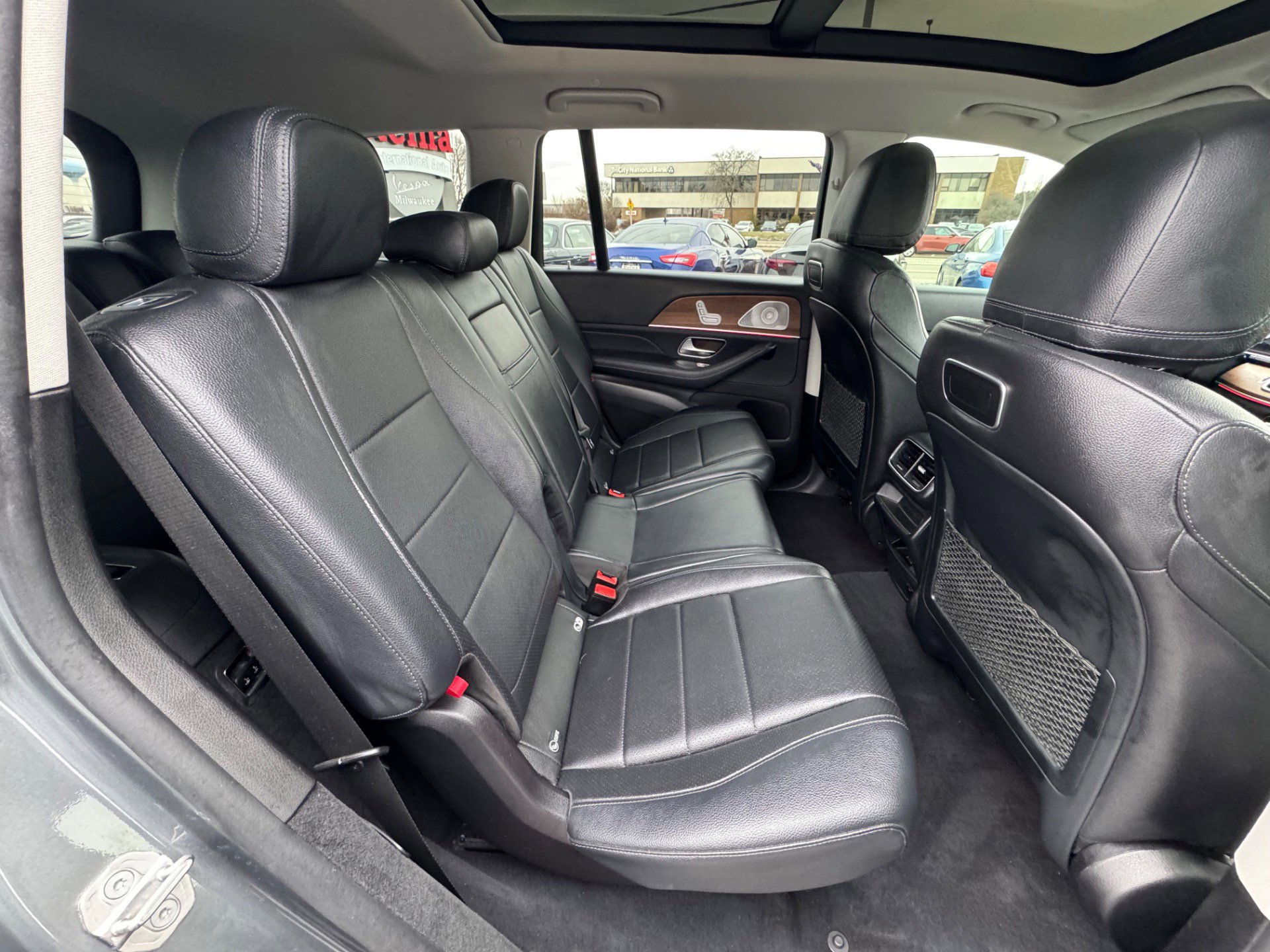 Used 2020 Mercedes-Benz GLS 450 4MATIC image 20