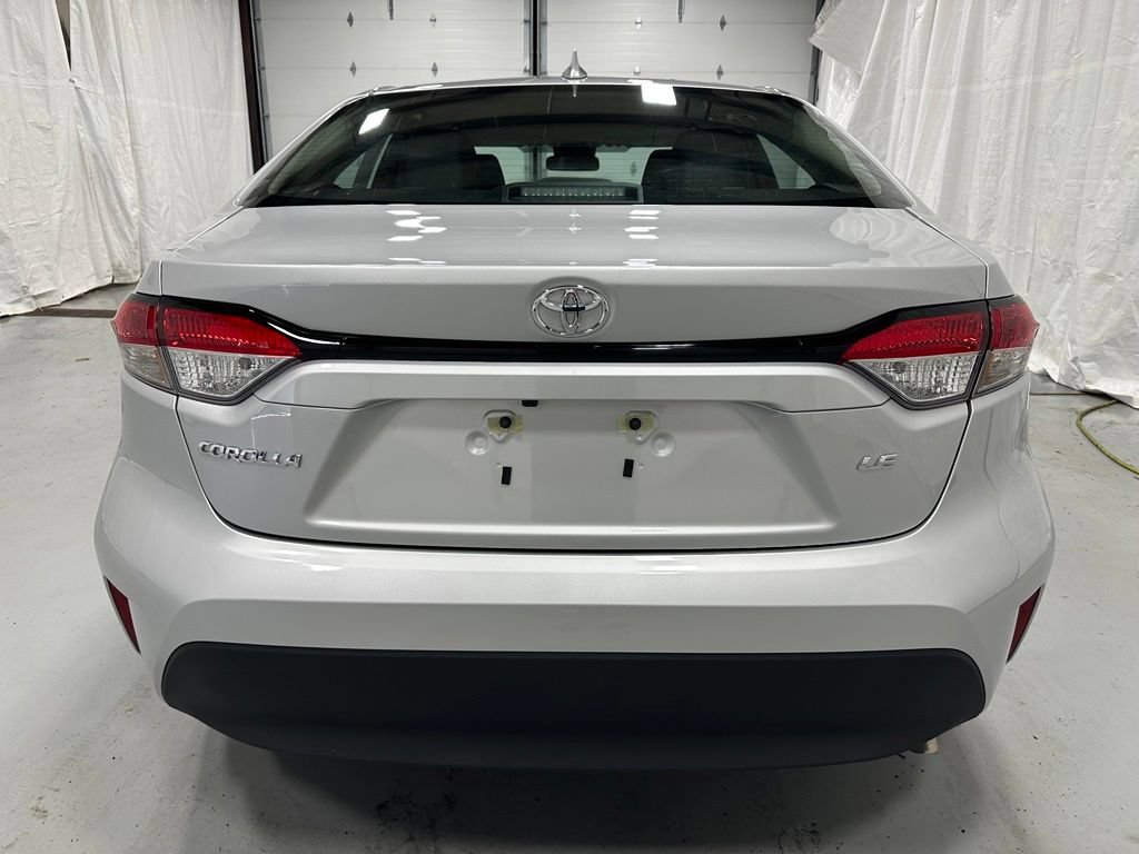 Used 2026 Toyota Corolla LE FWD image 6