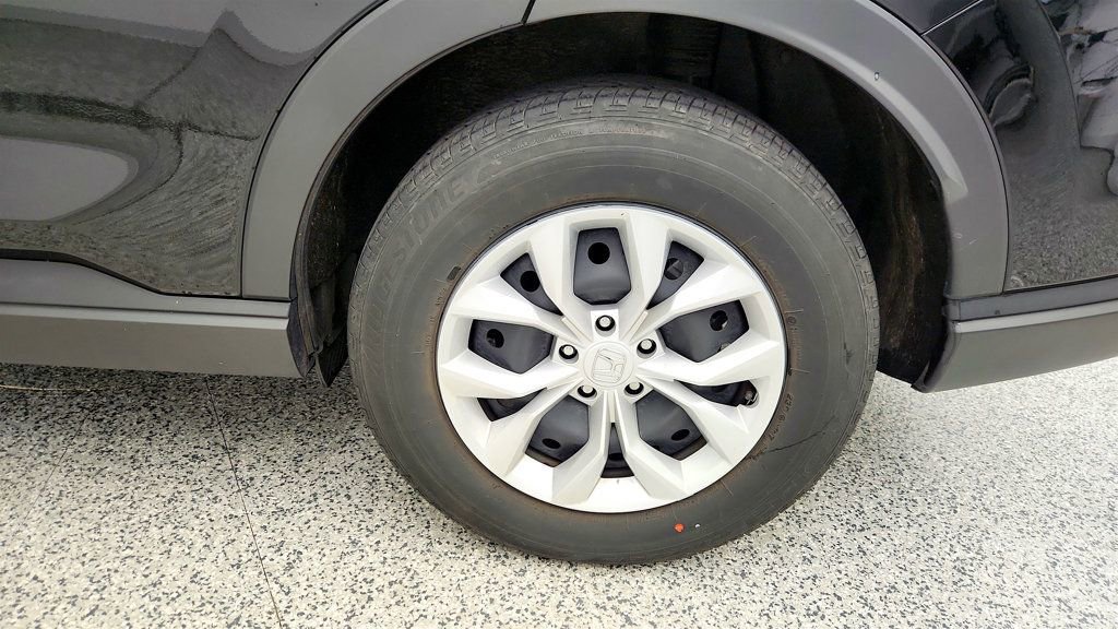 Used 2025 Honda CR-V LX image 9