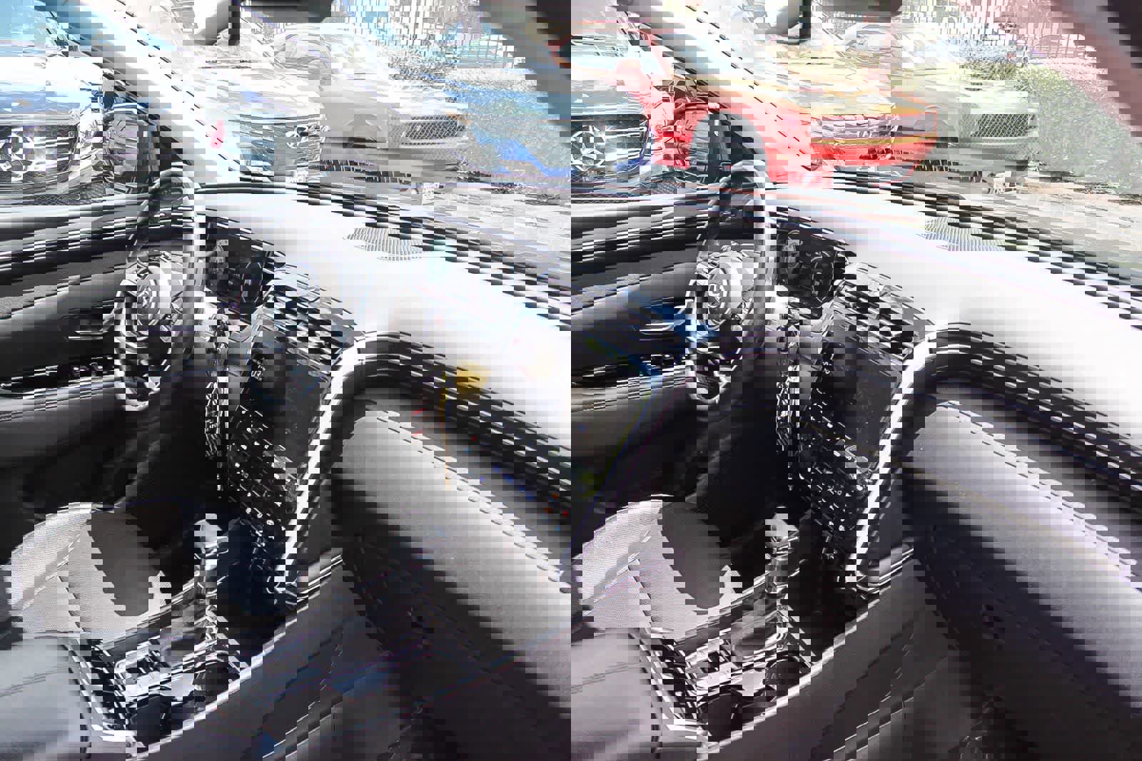 Certified 2024 Hyundai Tucson SEL w/ Convenience Package FWD image 22