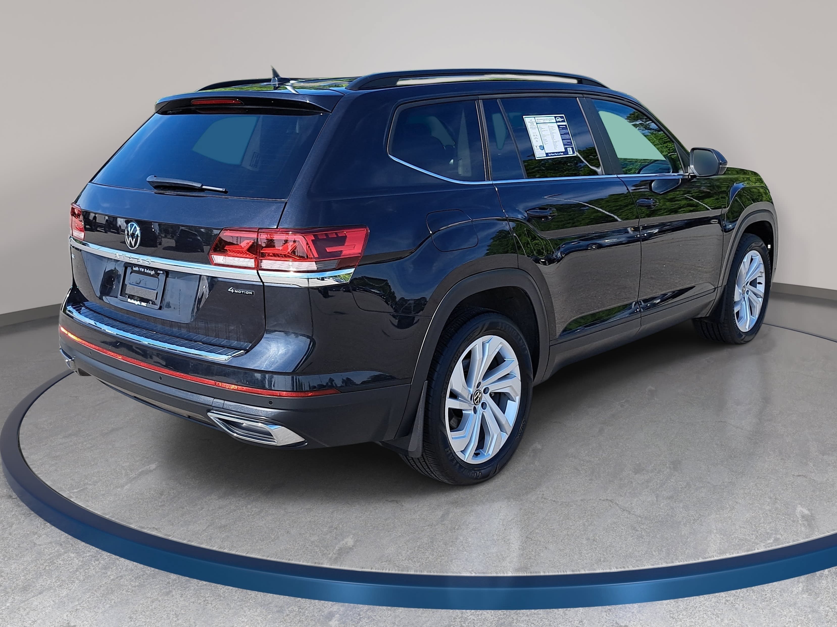 Used 2023 Volkswagen Atlas SE AWD/4WD image 5