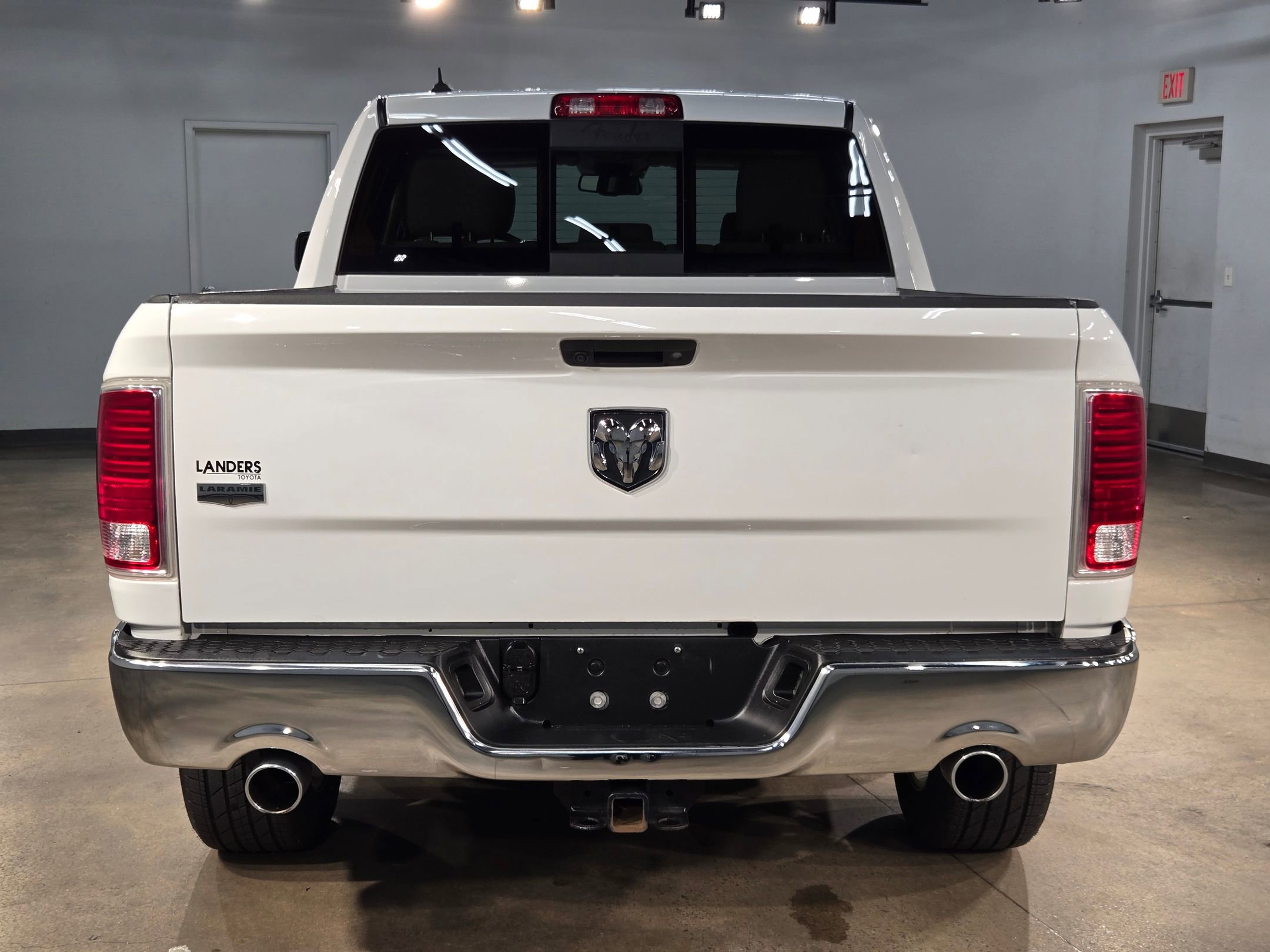 Used 2017 RAM 1500 Laramie image 6