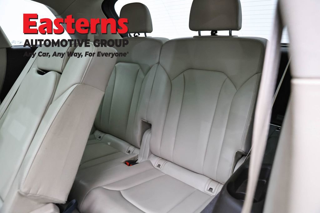 Used 2019 Audi Q7 3.0T Prestige w/ Prestige Package image 28