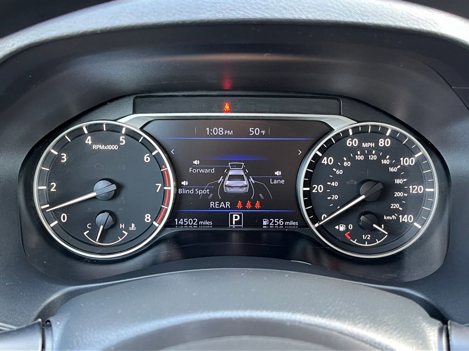 Used 2025 Nissan Altima 2.5 SV FWD image 38