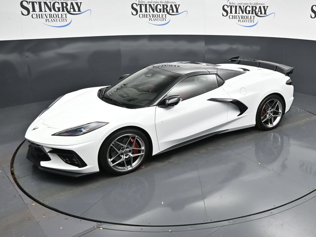 Used 2025 Chevrolet Corvette Stingray Premium Conv w/ Z51 Performance Package RWD image 11