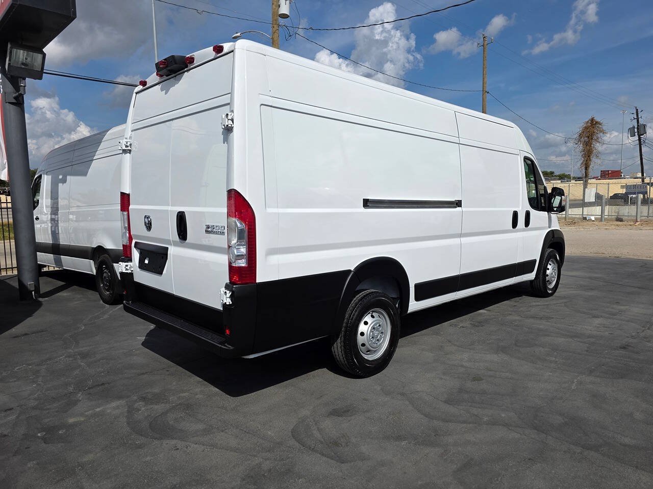 Used 2023 RAM ProMaster 3500 w/ Driver Convenience Group FWD image 6