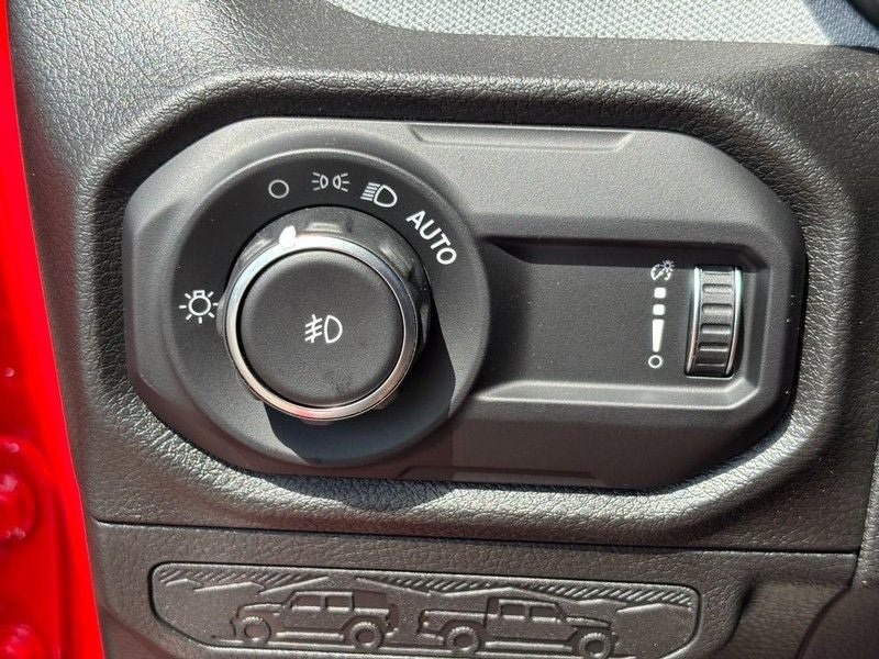 Used 2025 Jeep Wrangler Unlimited Sport AWD/4WD image 12
