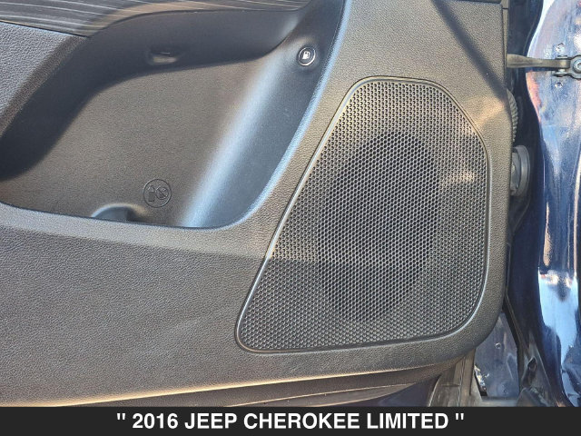 Used 2016 Jeep Cherokee Limited AWD/4WD image 13