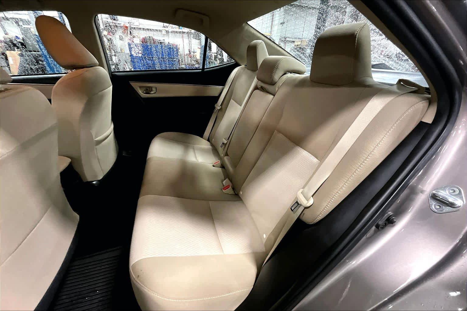 Used 2016 Toyota Corolla LE FWD image 19