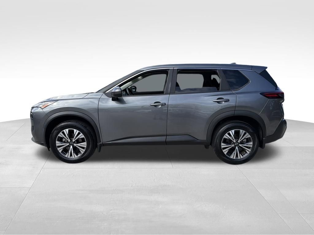 Used 2023 Nissan Rogue SV image 4