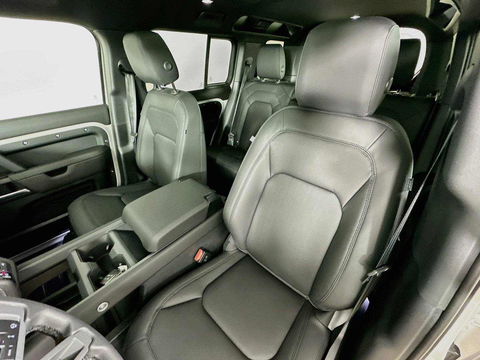 New 2026 Land Rover Defender 110 S AWD/4WD image 35