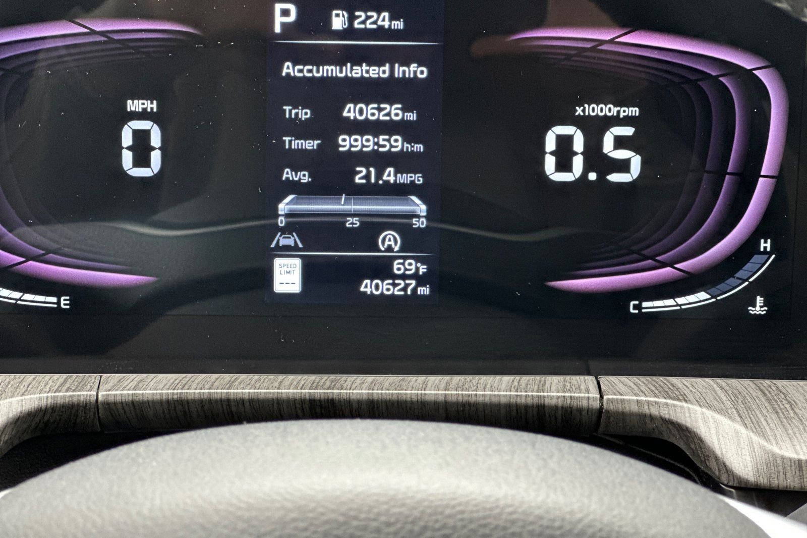 Used 2023 Kia Telluride EX w/ EX Captain's Chair Package image 30