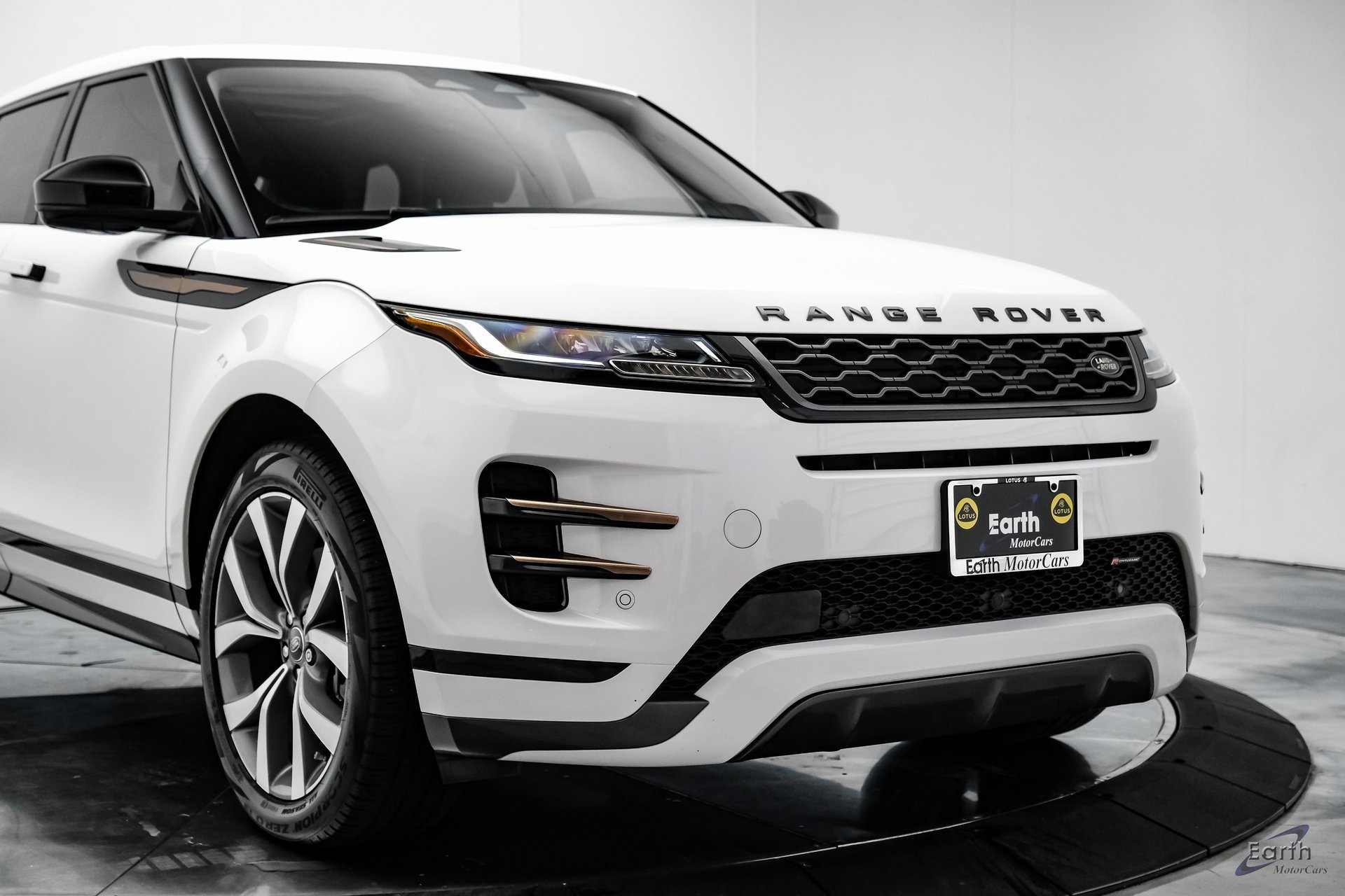 Used 2023 Land Rover Range Rover Evoque R-Dynamic S image 21