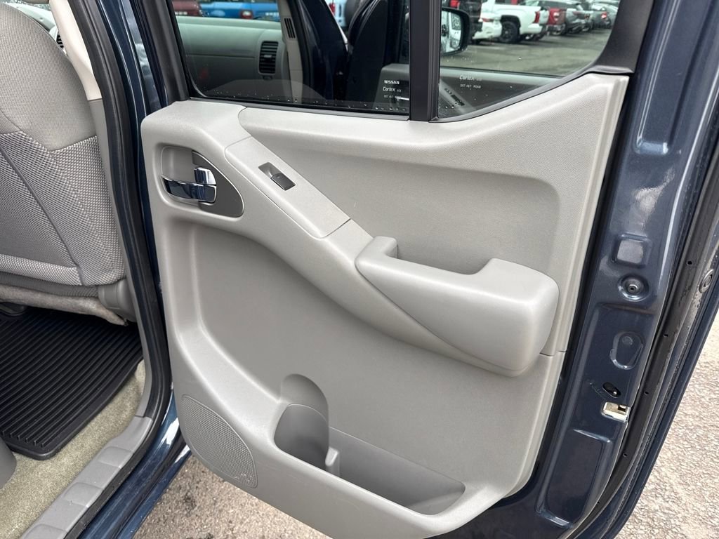 Used 2017 Nissan Frontier SV w/ SV Value Truck Package image 26