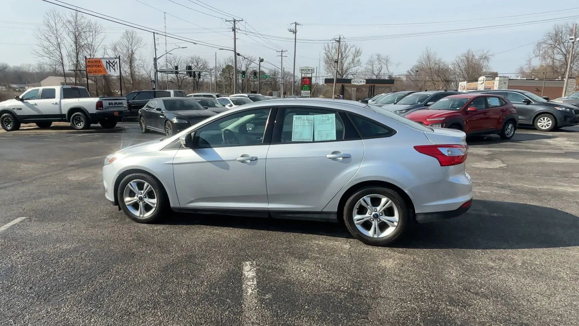Used 2014 Ford Focus SE w/ SE Winter Package image 5