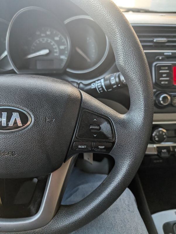 Used 2013 Kia Rio LX FWD image 23
