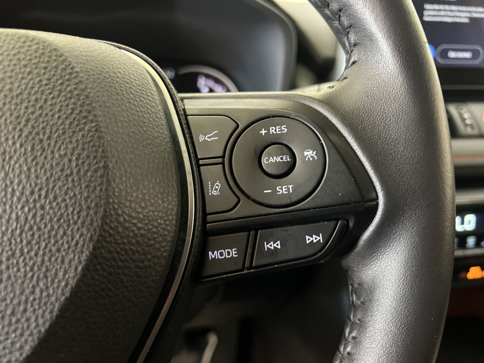 Used 2024 Toyota RAV4 Adventure AWD/4WD image 33