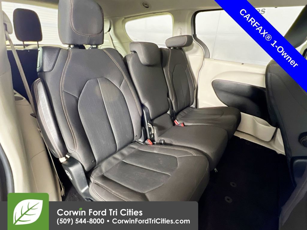 Used 2018 Chrysler Pacifica Touring Plus w/ Tire & Wheel Group image 17