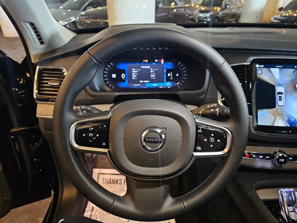 Certified 2025 Volvo XC90 B6 Ultra w/ Protection Package Premier AWD/4WD image 18