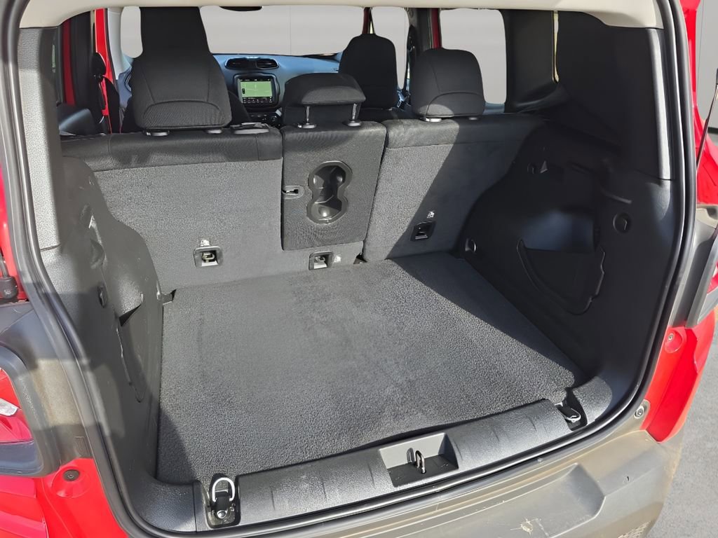 Used 2022 Jeep Renegade Latitude w/ Convenience Group image 33