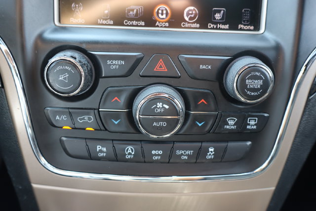 Used 2016 Jeep Grand Cherokee Laredo 75th Anniversary AWD/4WD image 13