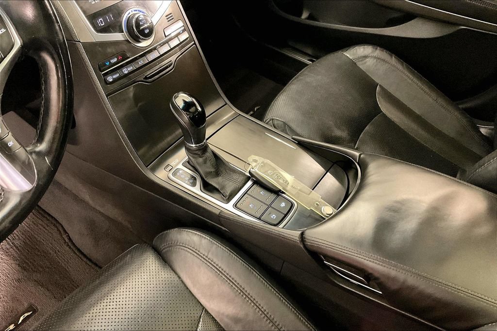 Used 2015 Hyundai Azera Limited FWD image 18