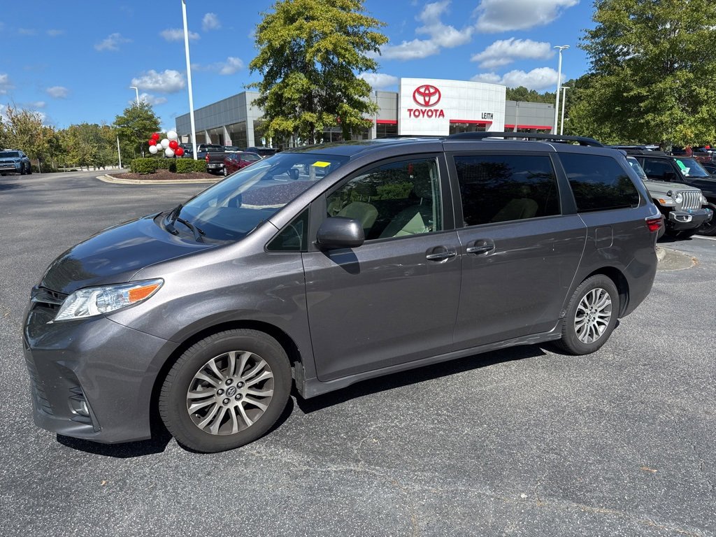 Used 2020 Toyota Sienna XLE