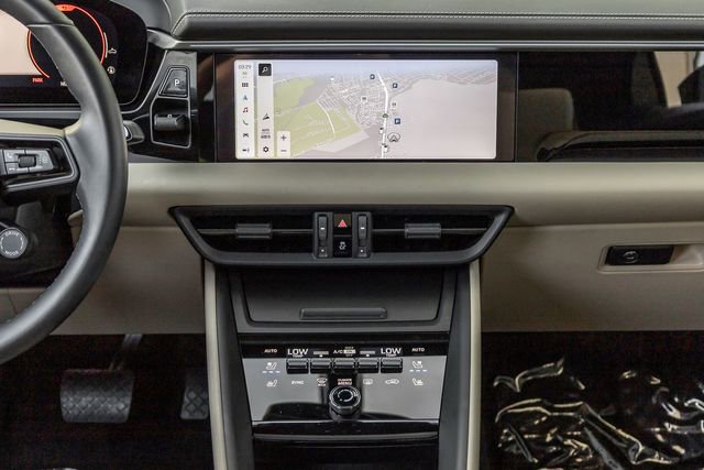 Used 2024 Porsche Macan 4 Electric image 8