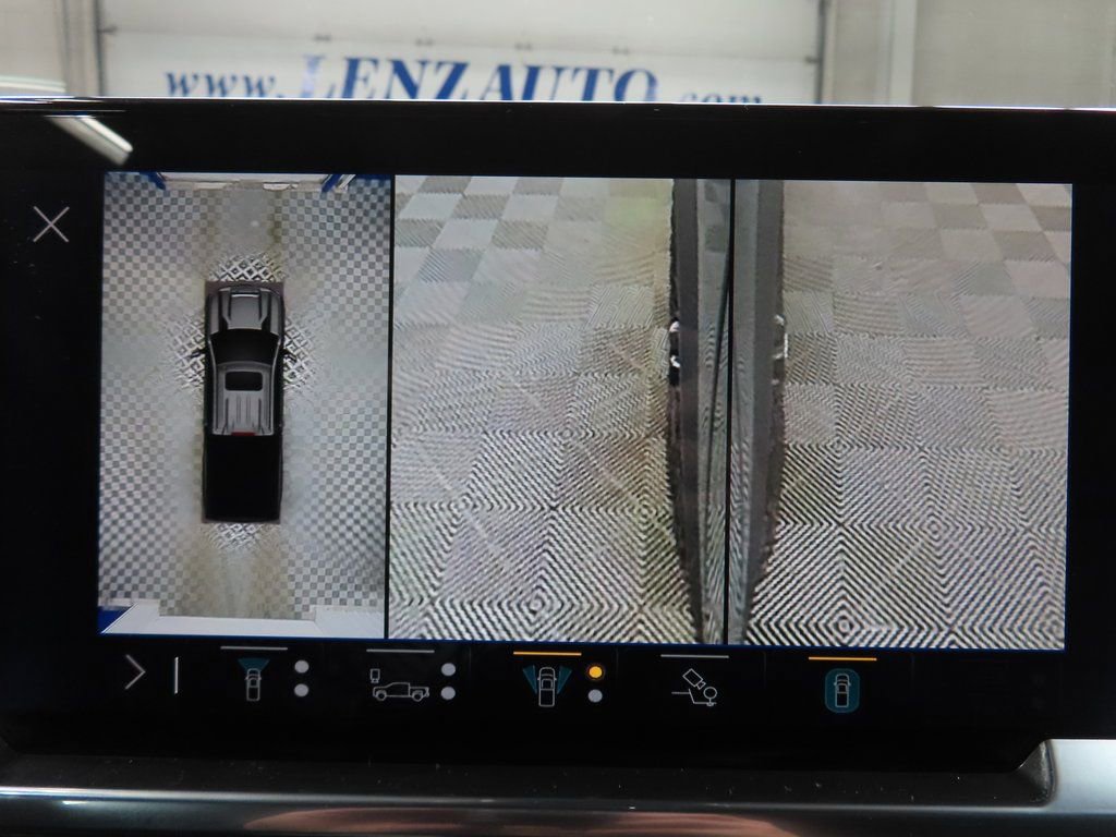 Used 2025 Chevrolet Silverado 2500 LTZ w/ Trail Boss Package image 17