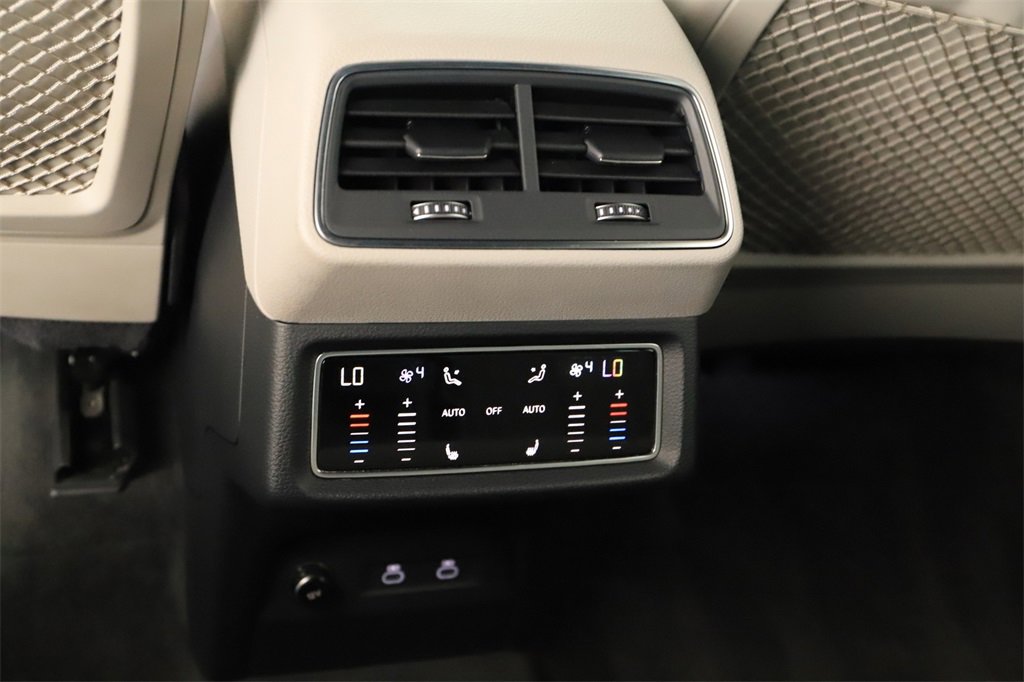 Certified 2024 Audi Q8 e-tron Prestige image 22