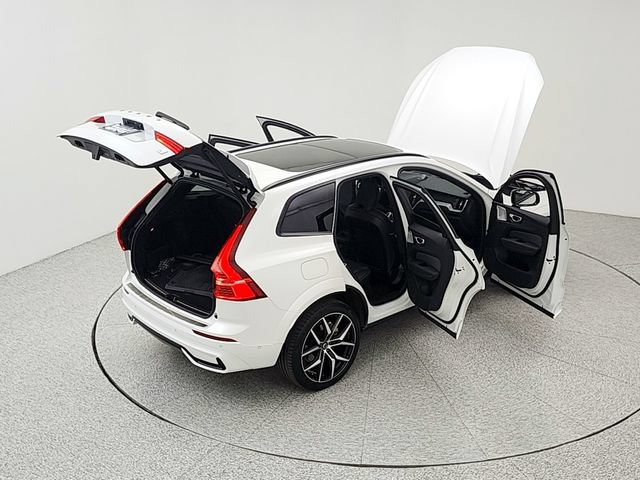 Certified 2024 Volvo XC60 T8 Polestar w/ Protection Package Premier AWD/4WD image 40