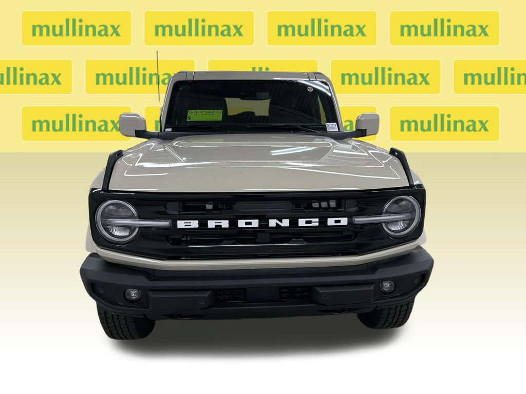 New 2026 Ford Bronco Outer Banks AWD/4WD image 14