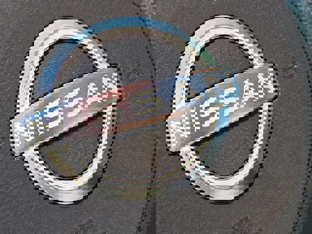 Used 2023 Nissan Rogue SL w/ SL Premium Package image 29