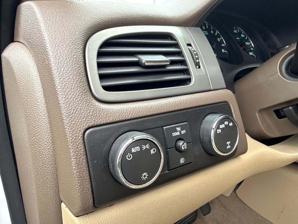 Used 2012 Chevrolet Tahoe LT w/ Suspension Package, Off-Road image 23