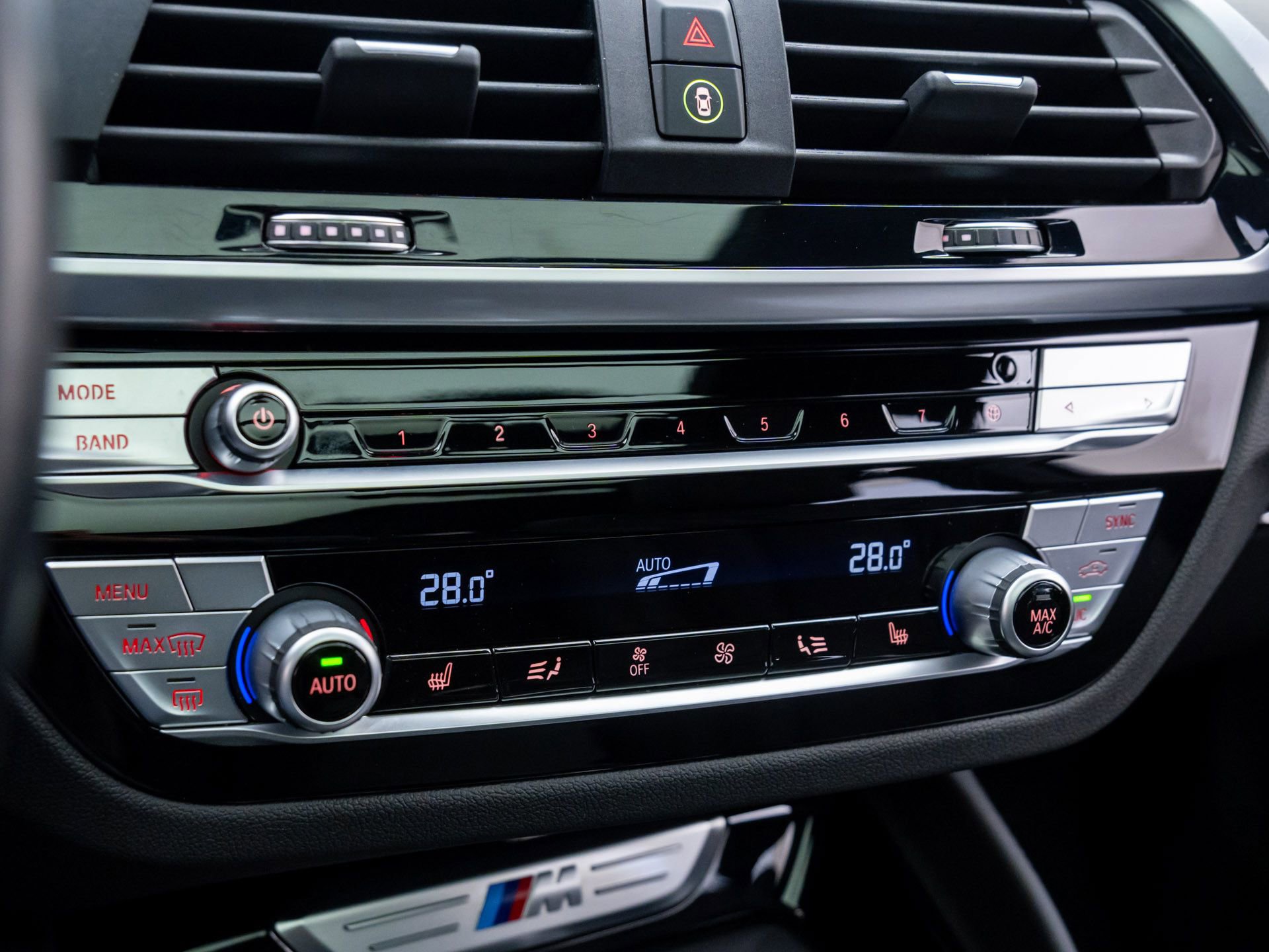 Used 2021 BMW X4 M40i w/ Premium Package image 27