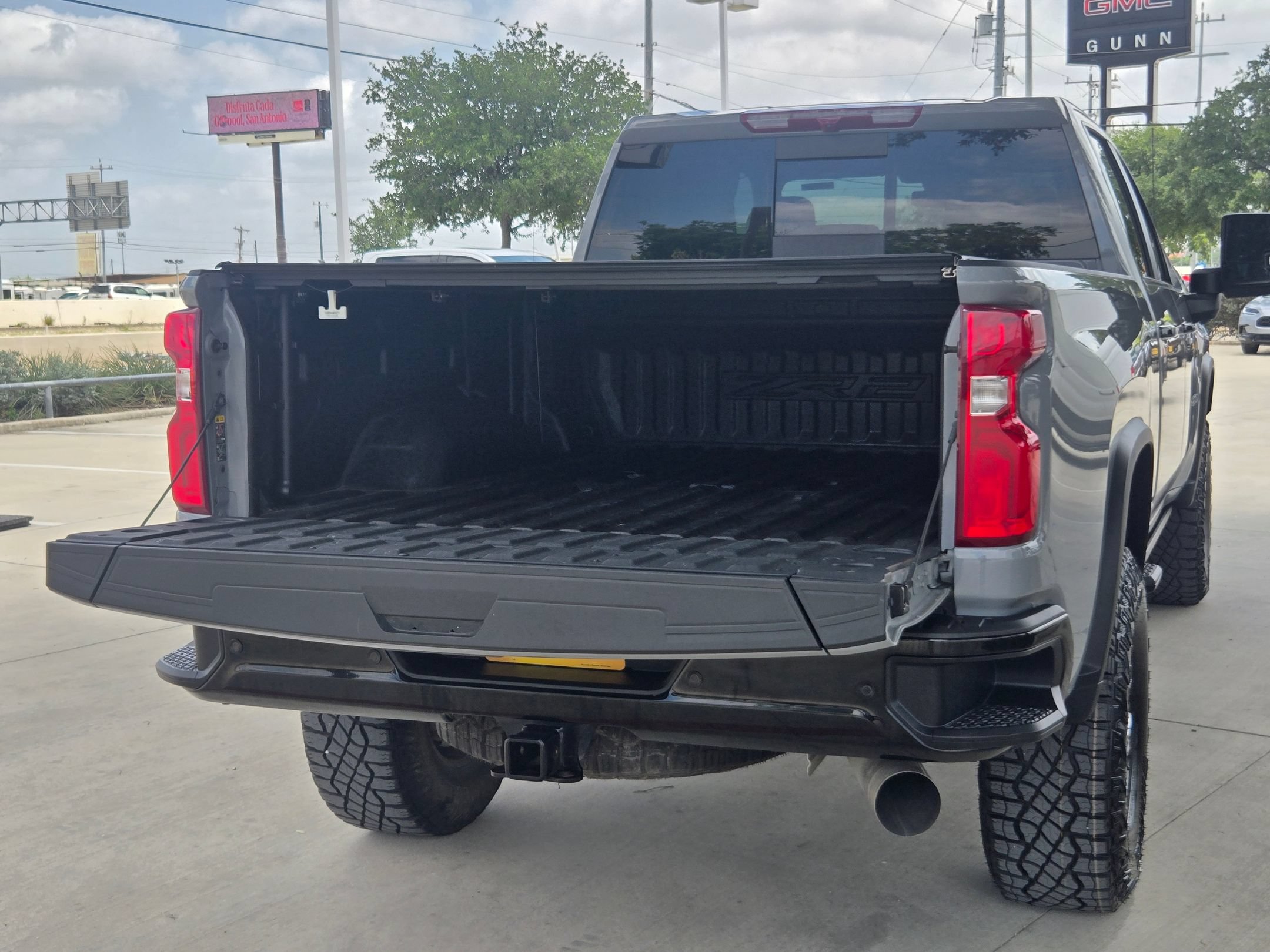 Certified 2024 Chevrolet Silverado 2500 ZR2 AWD/4WD image 25