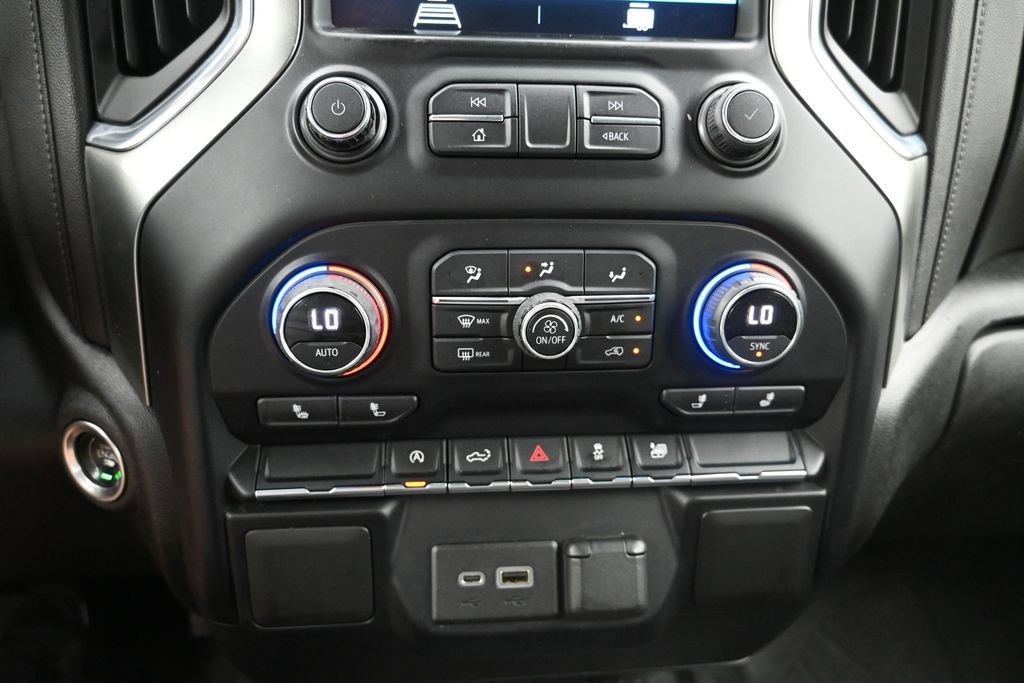 Used 2021 Chevrolet Silverado 1500 LT AWD/4WD image 18