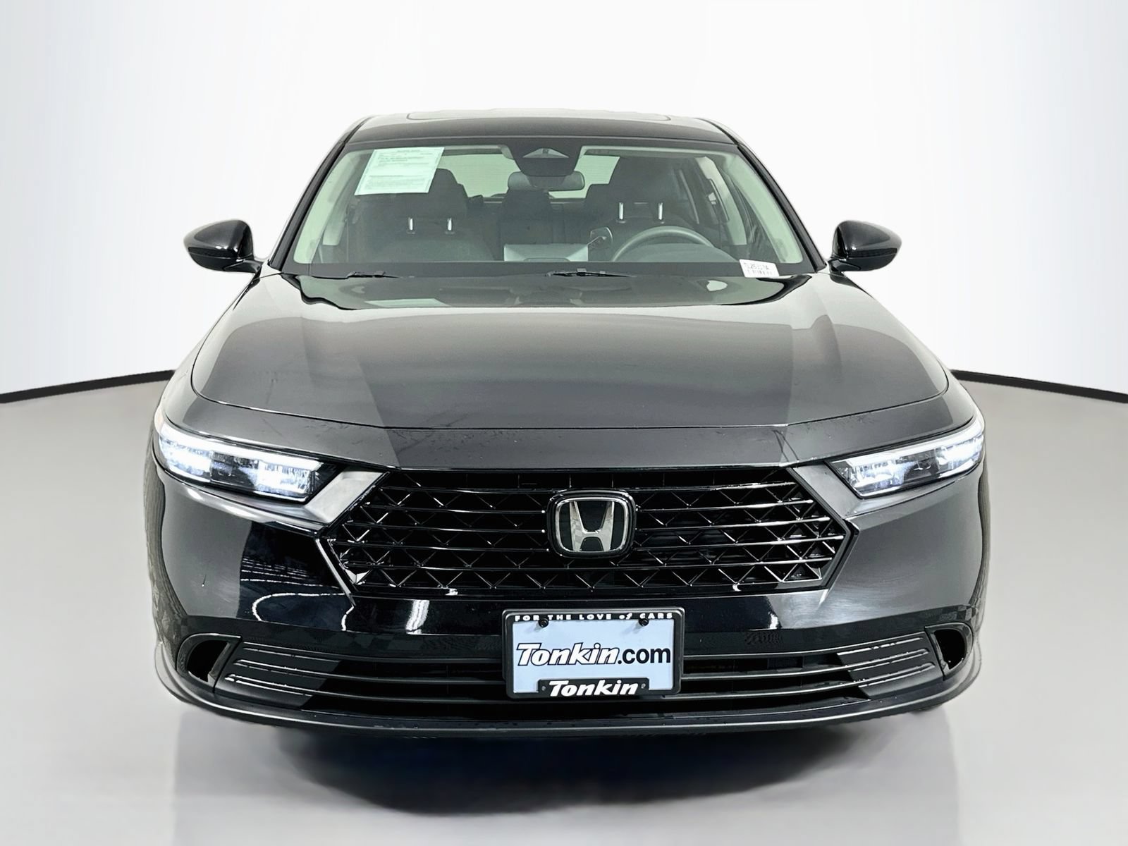 Used 2023 Honda Accord EX image 2